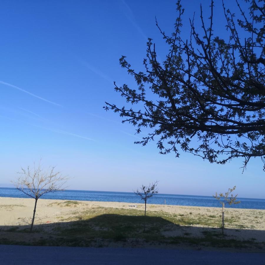 Greece Asprovalta Rooms Accomodation Apartment Hotel Petalo Exterior foto