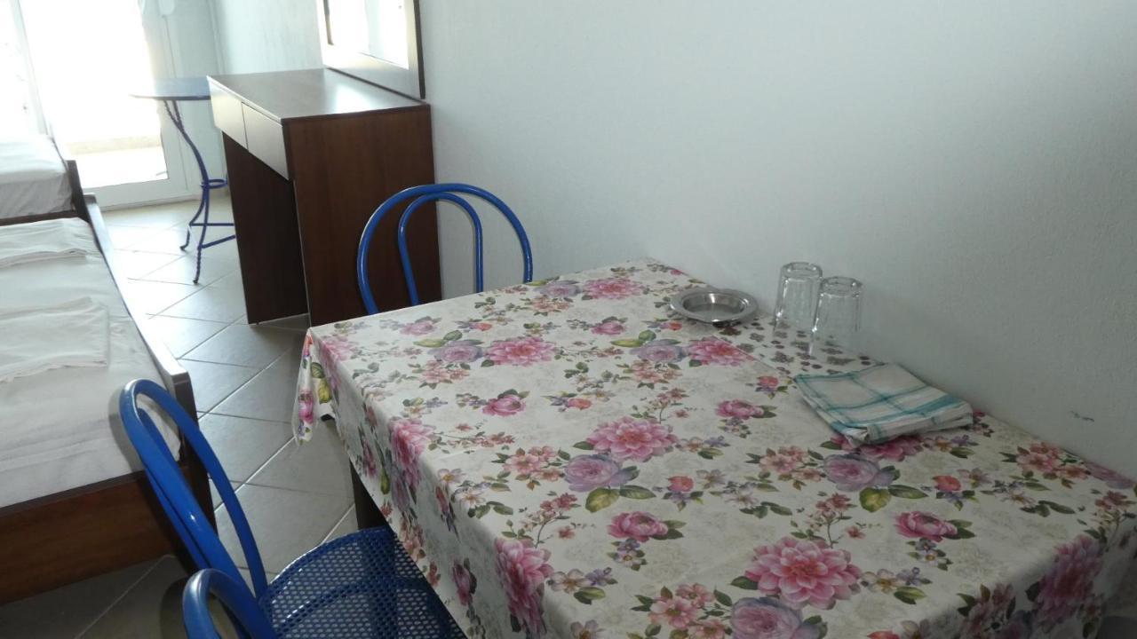 Greece Asprovalta Rooms Accomodation Apartment Hotel Petalo Exterior foto